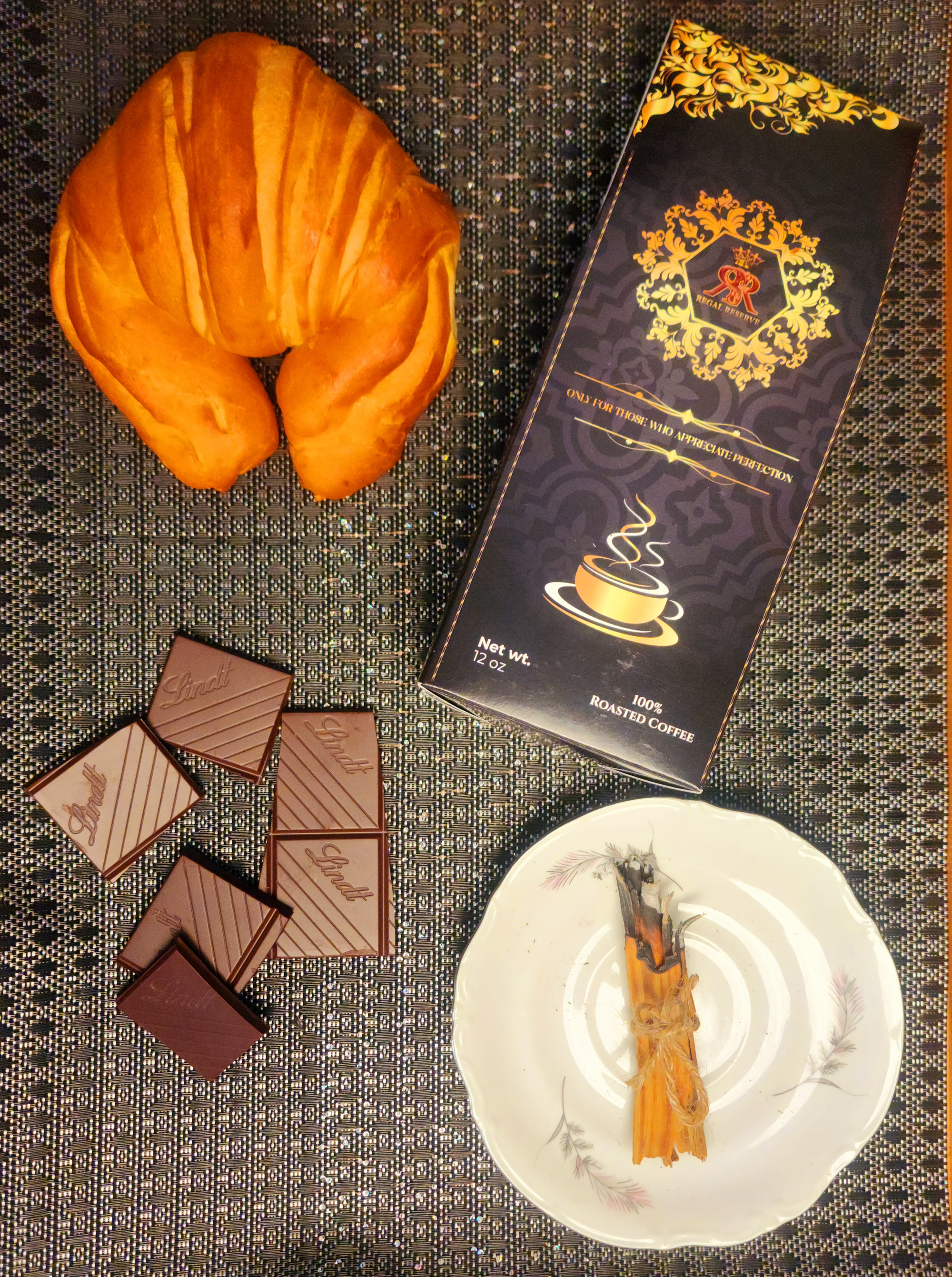 Regal Reserve – Obsidian Screpter | Dark Roast Coffee – Whole Bean & Ground – Bittersweet Chocolate & Toasted Notes (12 oz)